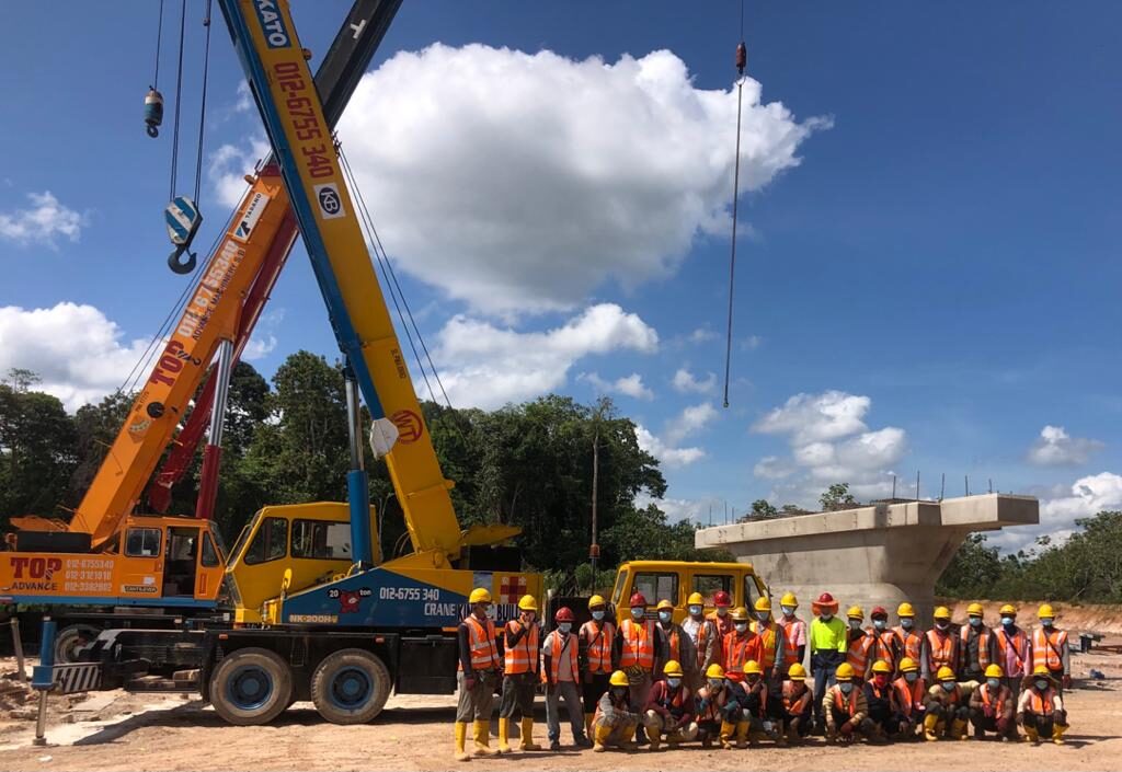 KB Workers with Cranes